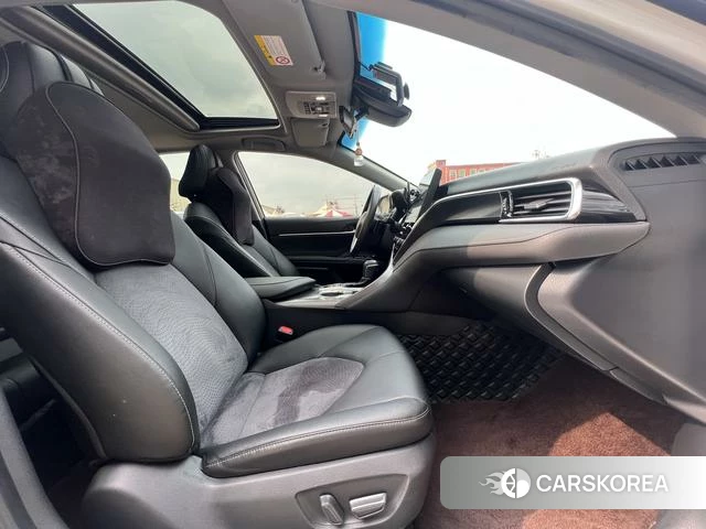 Toyota Camry 2022 Белый из Китая, фото 6