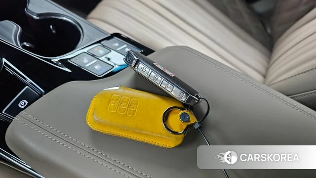 Kia K8 Hybrid 2023 Черный из Кореи, фото 6