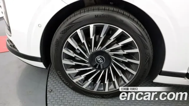 Hyundai Grandeur (GN7) id 2682888 из Кореи 6