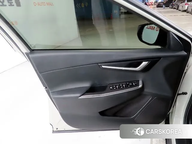 Kia EV6 2021 Жемчужный цвет из Кореи, фото 6