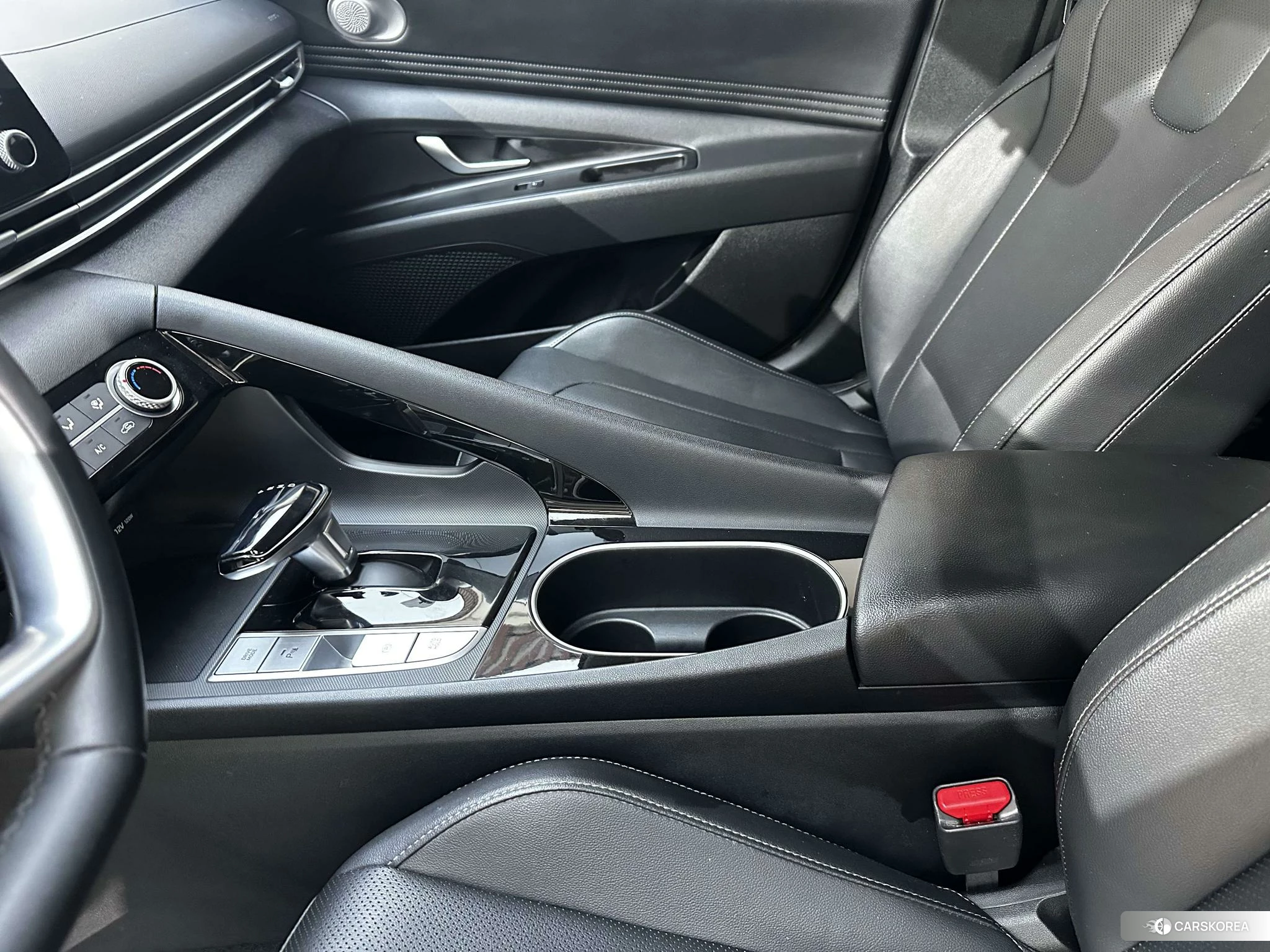 Hyundai Elantra 2022 Белый из Китая, фото 6