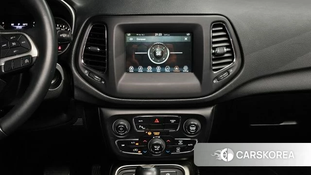 Jeep Compass 2nd Generation 2018 Серый из Кореи, фото 6