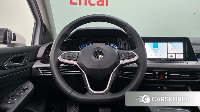 Volkswagen Golf 8th Generation 2022 Белый из Кореи, фото 6