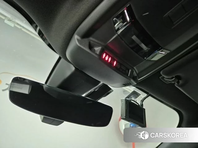 Peugeot e-2008 second generation 2022 Синий из Кореи, фото 6