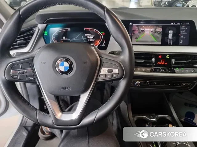 BMW 1 Series (F40) 2020 Белый из Кореи, фото 6