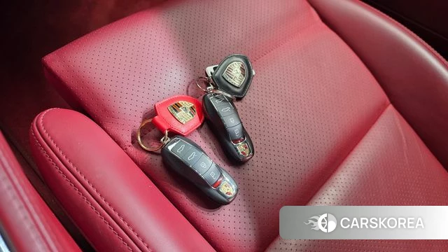Porsche 718 Cayman 2021 Серый из Кореи, фото 6
