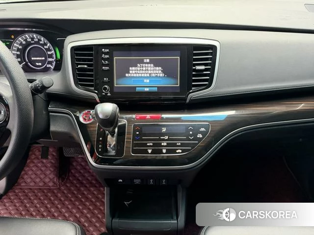 Honda Odyssey 2021 Белый из Китая, фото 6