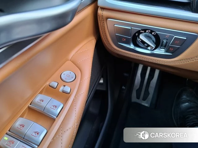 BMW 7 Series (G11) 2019 Черный из Кореи, фото 6