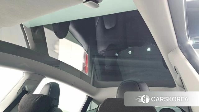 Tesla Model Y 2024 Серый из Кореи, фото 6