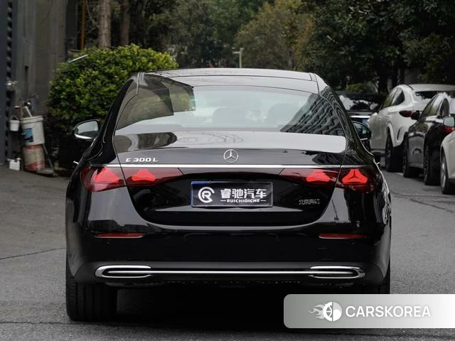 Mercedes-Benz E-class 2026 Черный из Китая, фото 6