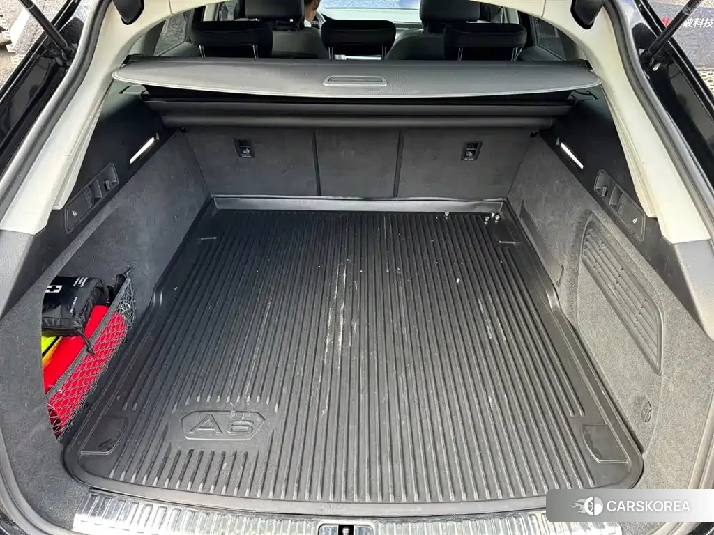 Audi A6 (imported) 2024 Черный из Китая, фото 6