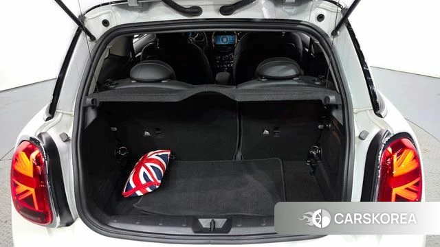 Mini Cooper 2023 Белый из Кореи, фото 6