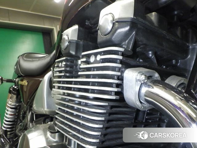 Проданный Kawasaki ZEPHYR 400 2017 из Японии