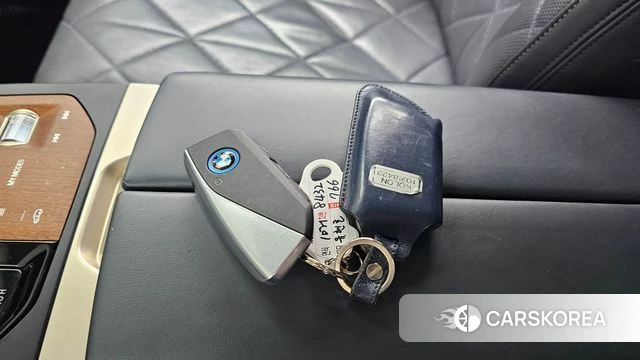 BMW iX 2022 Черный из Кореи, фото 6