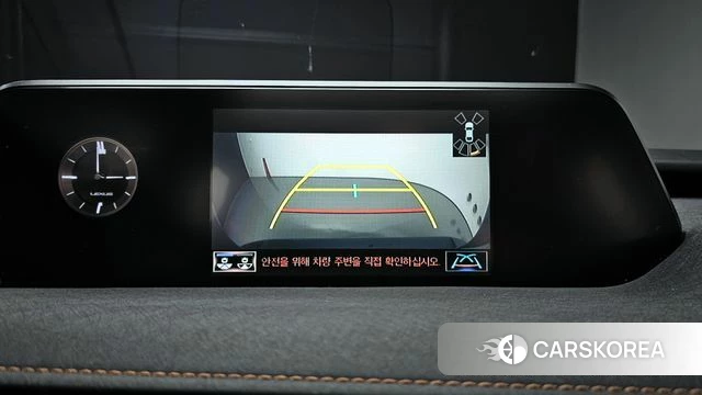 Lexus UX300e 2022 Серый из Кореи, фото 6