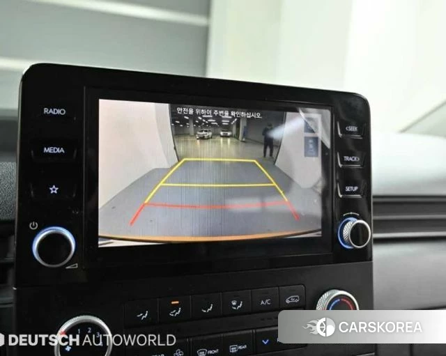 Hyundai Staria 2022 Желтый из Кореи, фото 6