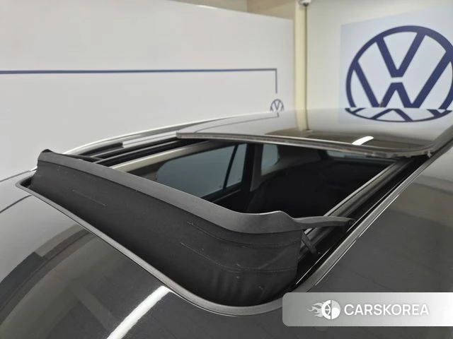 Volkswagen Tiguan second Generation 2018 Серый из Кореи, фото 6