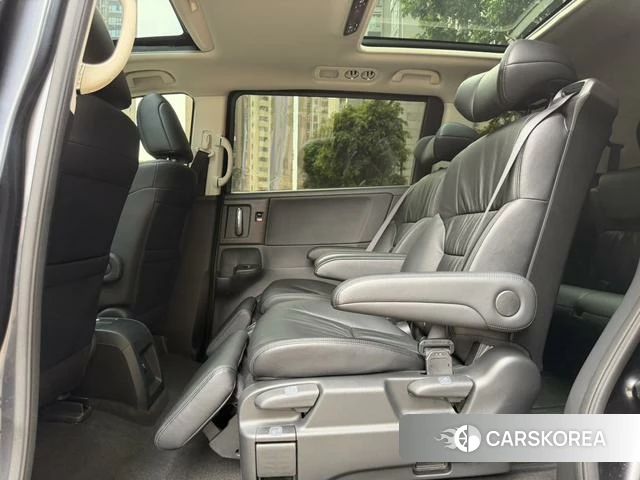 Honda Odyssey 2022 Темно-серый из Китая, фото 6