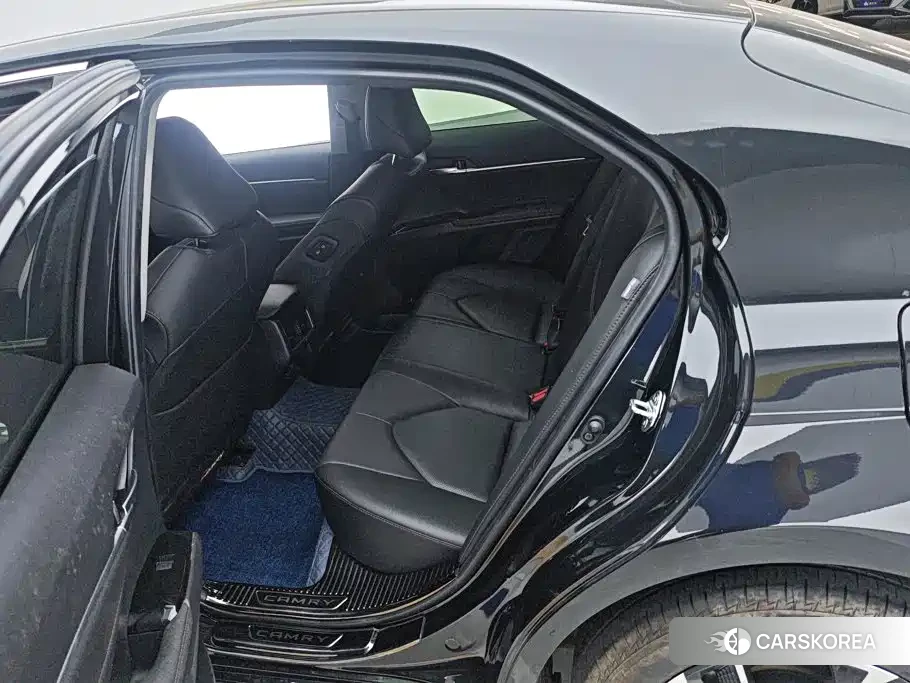 Toyota Camry 2023 Черный из Китая, фото 6