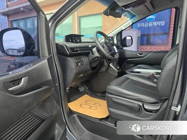 Hyundai Staria 2022 Серый из Кореи, фото 6