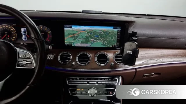 Mercedes-Benz E-Class W213 2019 Белый из Кореи, фото 6