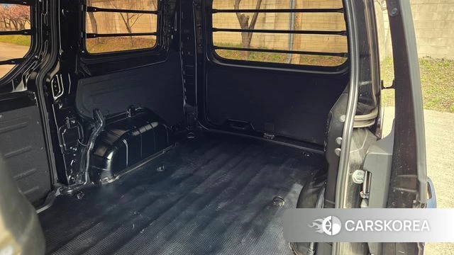 Hyundai Staria 2022 Черный из Кореи, фото 6