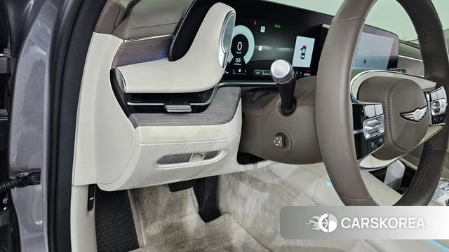 Genesis G90 (RS4) 2023 Серебристо-серый из Кореи, фото 6