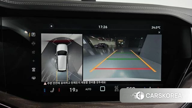 Volkswagen Touareg 3rd generation 2024 Белый из Кореи, фото 6