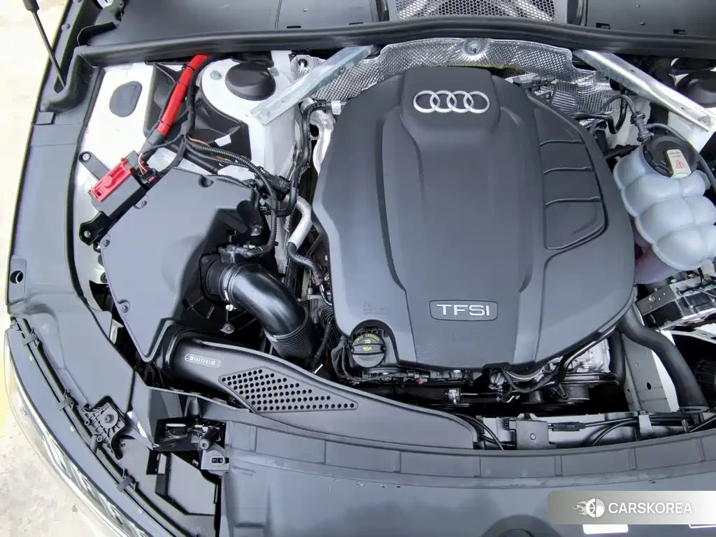 Audi A4L 2023 Белый из Китая, фото 6