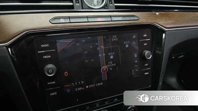 Volkswagen Passat GT (B8) 2018 Серебристо-серый из Кореи, фото 6