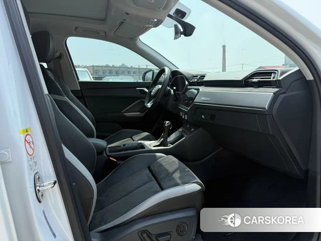Audi Q3 2022 Белый из Китая, фото 6