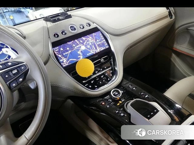 Aston Martin DBX 2023 Оранжевый из Кореи, фото 6