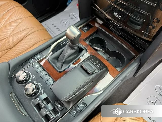 Lexus LX 2023 Зеленый из Китая, фото 6