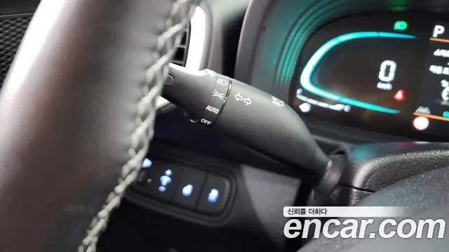 Hyundai Venue 2024 Белый из Кореи, фото 6