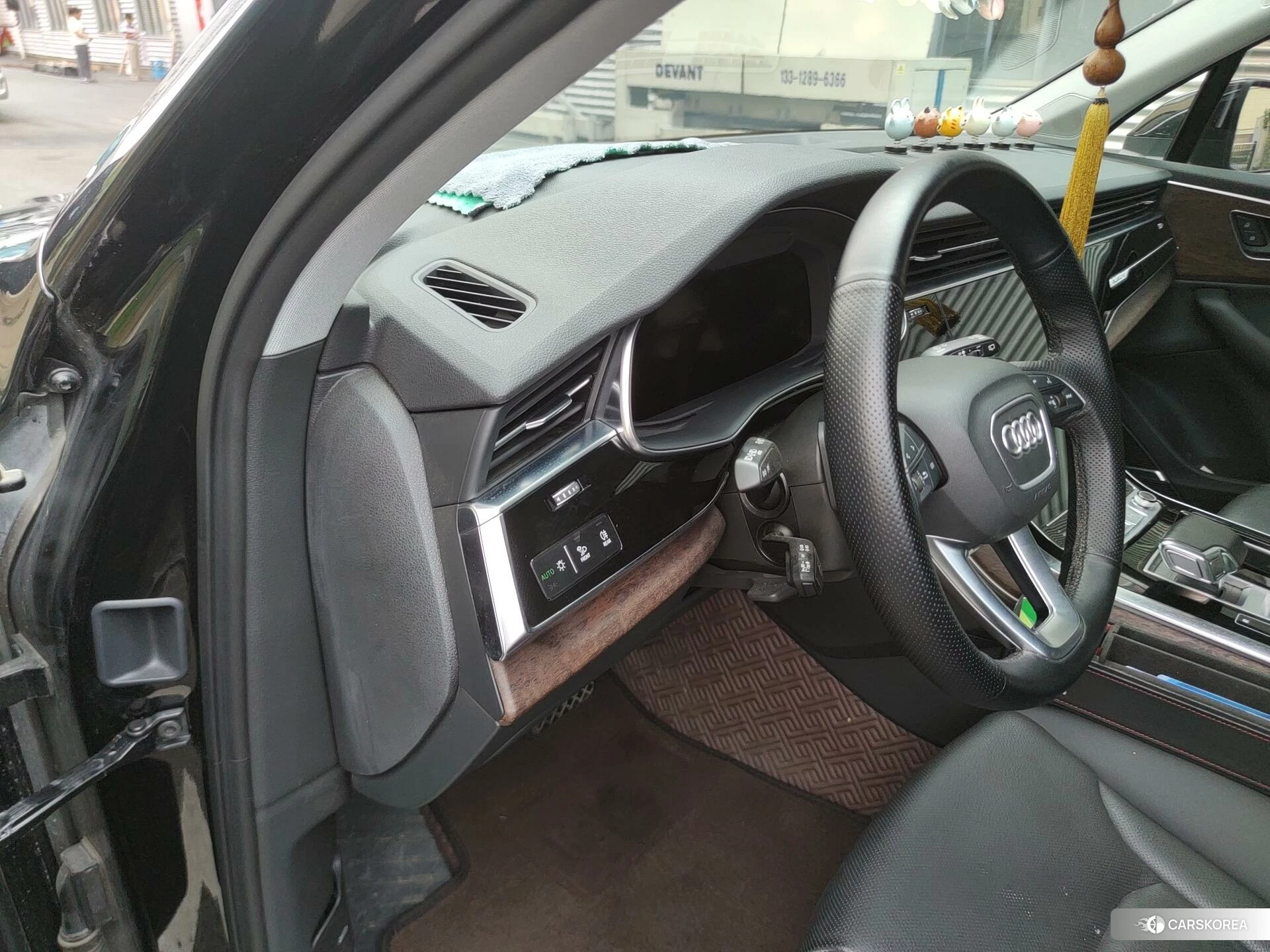Audi Q7 2021 Черный из Китая, фото 6