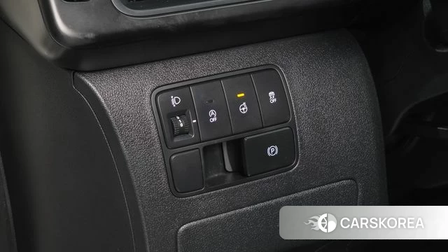 Hyundai Staria 2023 Белый из Кореи, фото 6