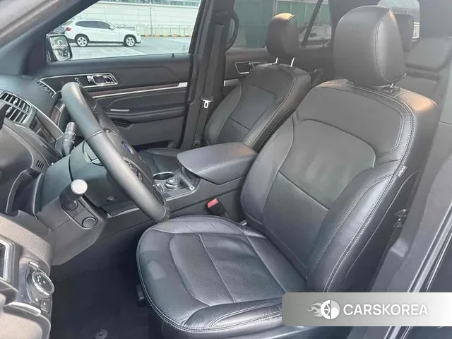 Ford Explorer 2019 Черный из Кореи, фото 6