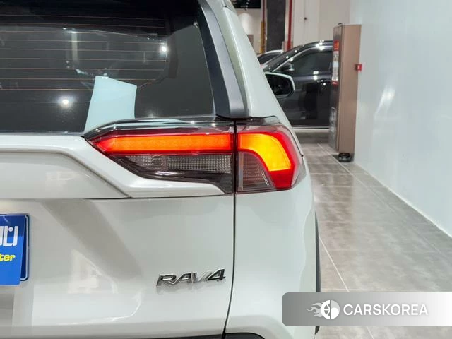 Toyota RAV4 Rongfang 2023 Белый из Китая, фото 6