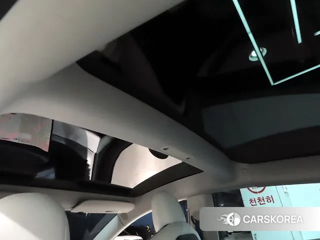 Tesla Model 3 2021 Белый из Кореи, фото 6