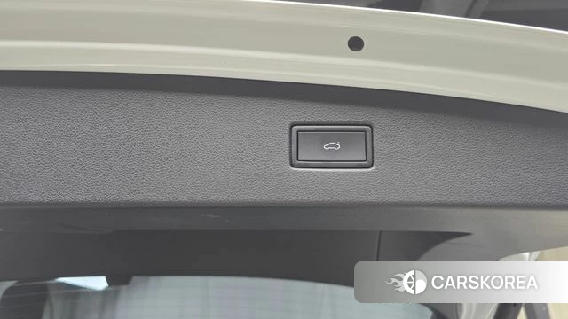 Volkswagen Tiguan second Generation 2023 Белый из Кореи, фото 6