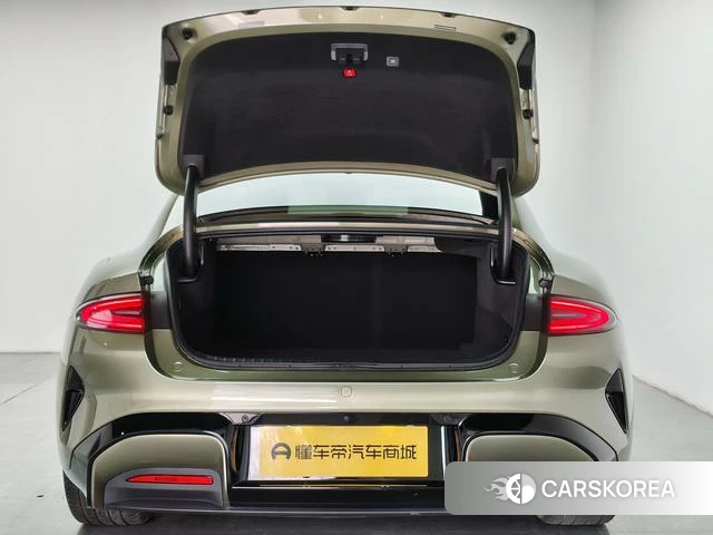 Xiaomi Car Xiaomi SU7 2025 Зеленый из Китая, фото 6