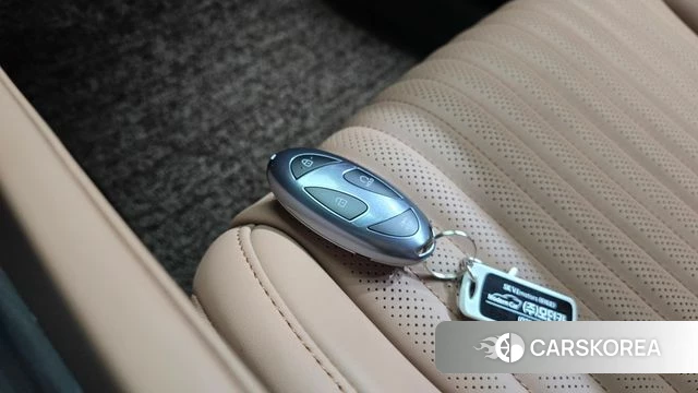 Hyundai Grandeur Hybrid (GN7) id 4548442 из Кореи 6