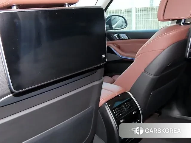 BMW X7 (G07) 2022 Черный из Кореи, фото 6