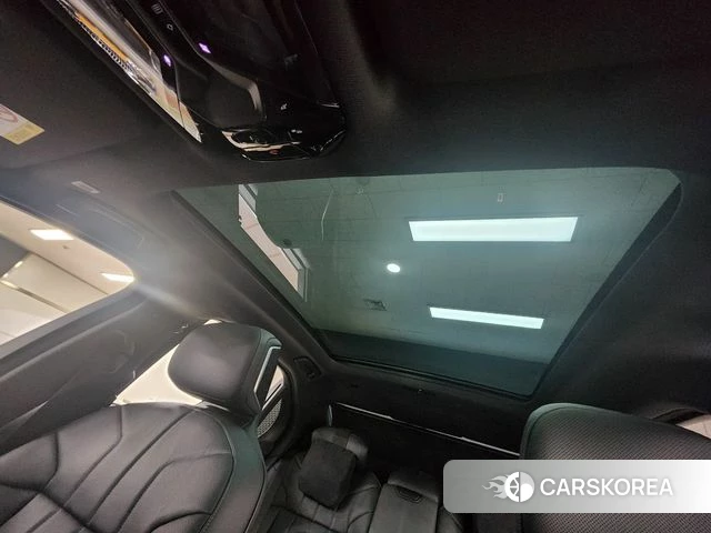 BMW 7 Series (G70) 2026 Белый из Кореи, фото 6