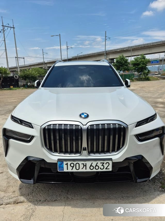 BMW X7 (G07) 2023 Белый из Кореи, фото 6