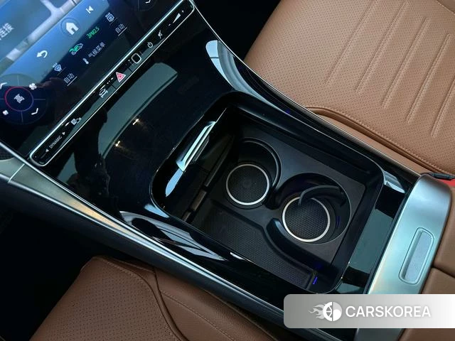 Mercedes-Benz GLC 2023 Черный из Китая, фото 6