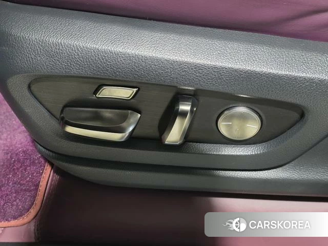 Lexus LX 2024 Темно-серый из Китая, фото 6