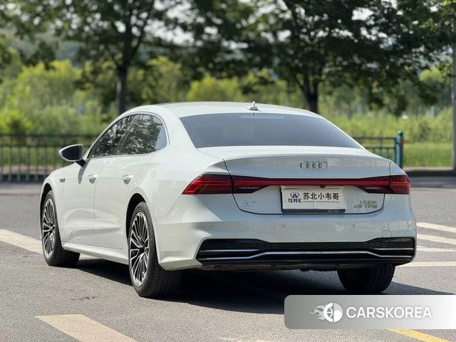 Audi A7L 2023 Белый из Китая, фото 6