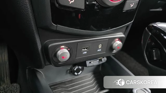 Ssangyong Tivoli Armor 2018 Белый из Кореи, фото 6