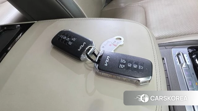 Kia Carnival 4th generation 2022 Черный из Кореи, фото 6